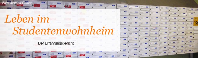 Foto: Martina Gamer Briefkastenreihe im Eingangsbereich eines Hochhauses.