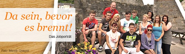 Eine Gruppe Jugendlicher auf einem Ausflug